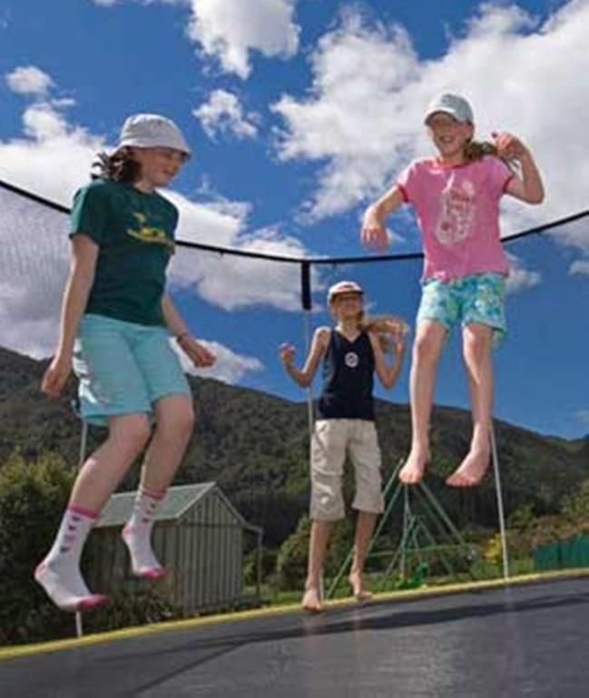 Smiths Farm Holiday Park Linkwater Ngoại thất bức ảnh